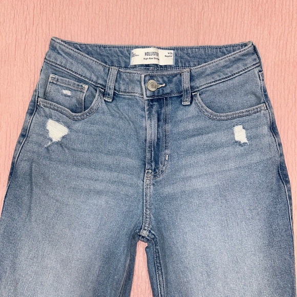 Hollister Women's High Rise Straight Light Blue Jeans Size 26 - Picture 2 of 3
